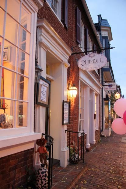 CHIMOLE® storefront in historic downtown Leesburg, Virginia