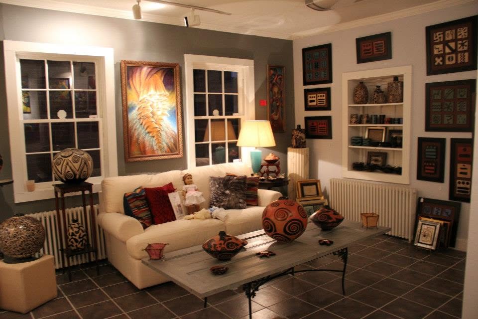 CHIMOLE® art gallery interior with original Latin American art